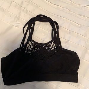 Cross back, stretchy, black bralette